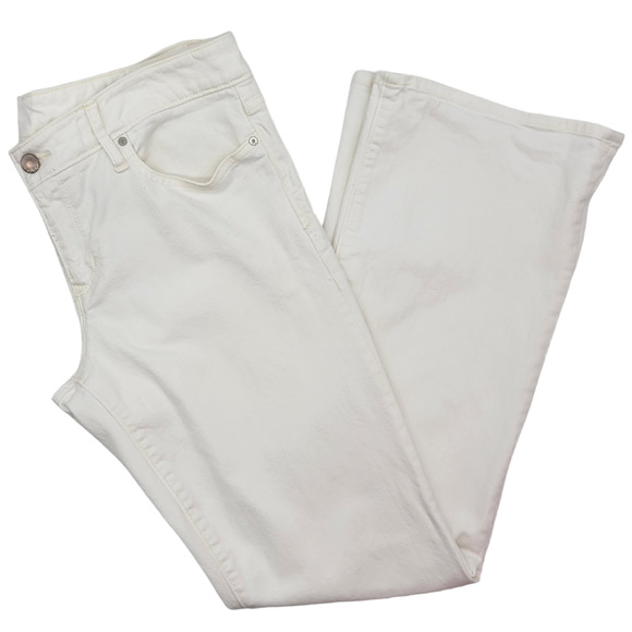 GAP Denim - GAP Optic White Stretch Sexy Boot Jeans - Size 31